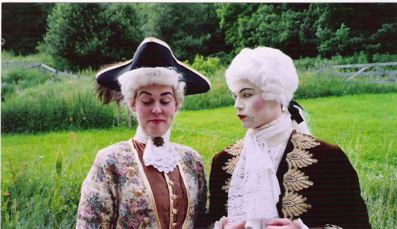 Giæver (right) playing a baron at the “Kjærlighet uten strømper” larp from 2004. Photo by Helene Johnsen 